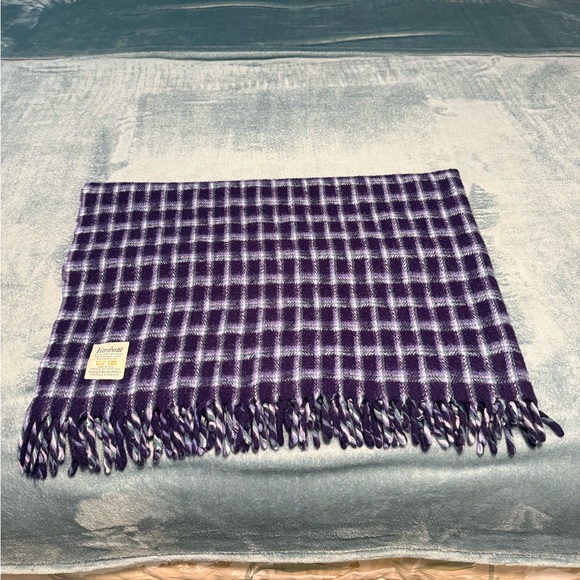 Vintage Faribo Woolen Mill Co Throw Blanket w/ fringe - Picture 11 of 11